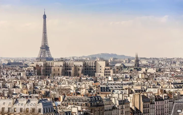 Investir dans l’immobilier à Paris: avantages et opportunités