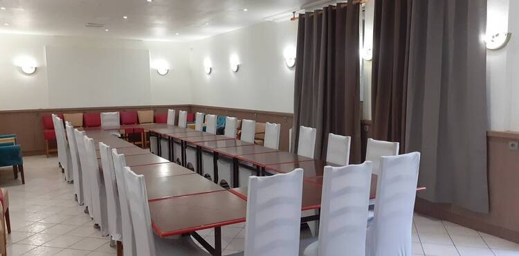 Lobby reception hotel Le Chateaudun