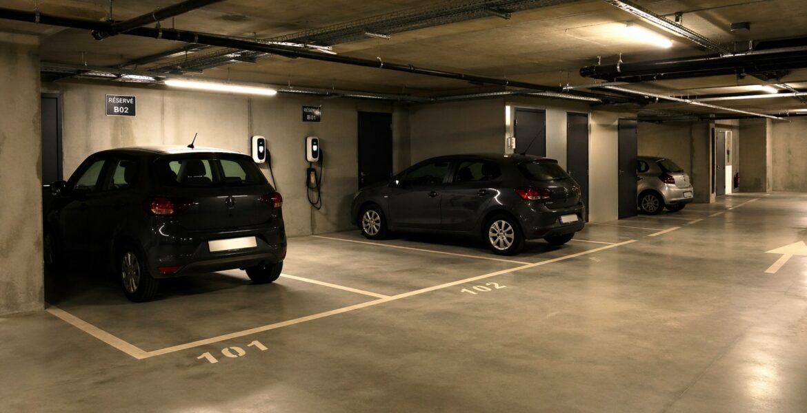 Investir dans un parking : quelle rentabilité espérer en 2026 ?